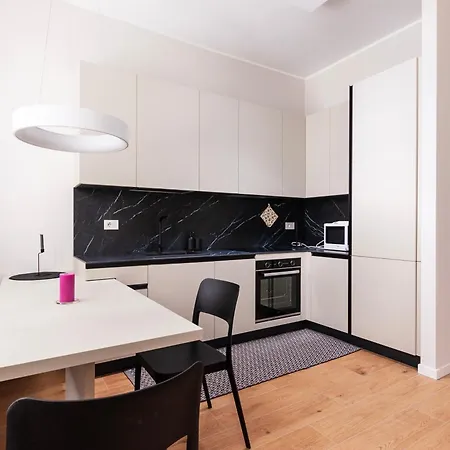 Youhosty - Zanella 68 Daire Milano