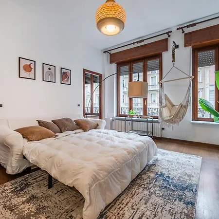 Boho Chic Retreat In Porta Romana Милан