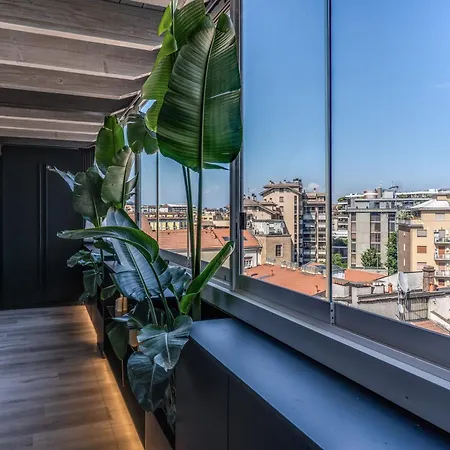 Skyjungle, Luxury Penthouse Private Pool And Appartement Milan