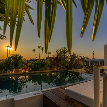 Skyjungle, Luxury Penthouse Private Pool And Appartement