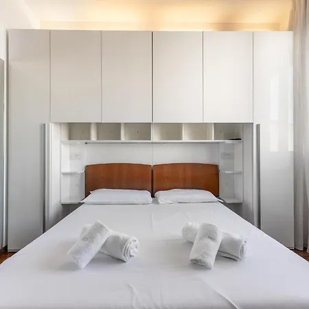 Apartment Historical Center Duomo - Whitedream - Wifi *
