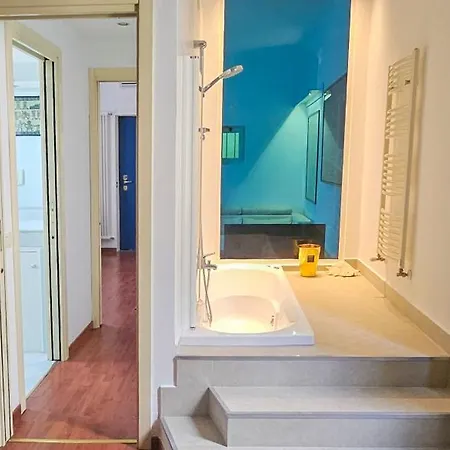 Guesthost - Modern With Hot Tub Milaan
