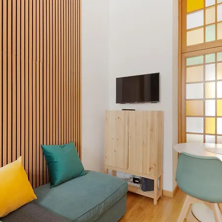 Guesthost - Cosy Lodi M3 Subway Yellow Line * 밀라노