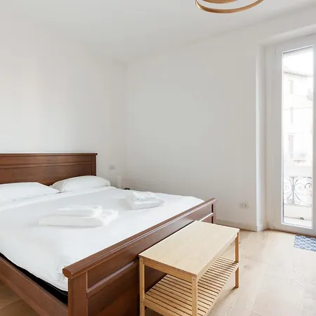Apartment Guesthost - Cozy Near Parco Trotter *