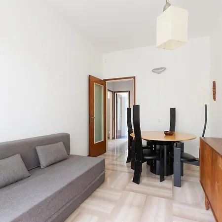 Guesthost - Charming Navigli! Functional Apartmán