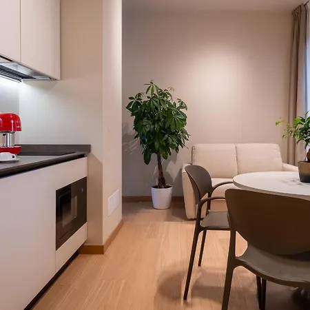 Oriana Homel Lägenhetshotell Milano