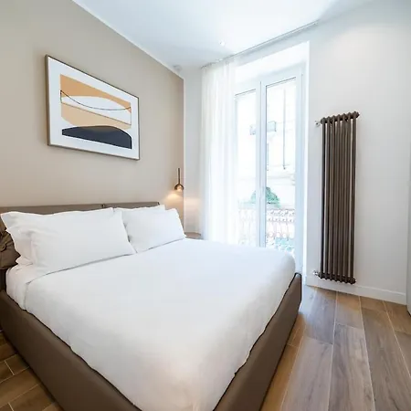 Raffaello Moscova Golden House