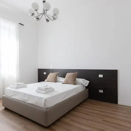 Moon - Spacious Two-room Сasa de vacaciones Milán