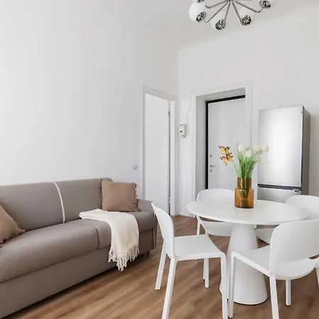 Moon - Spacious Two-room Сasa de vacaciones