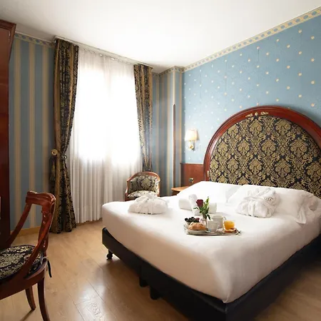 Vittoria Hotel 4*