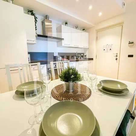 Apartment In Town - - Porta Nuova District *