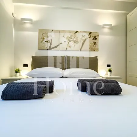 Apartment In Town - - Porta Nuova District Milan