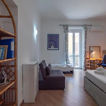 Luxury In Isola - De Castillia 20 아파트 *
