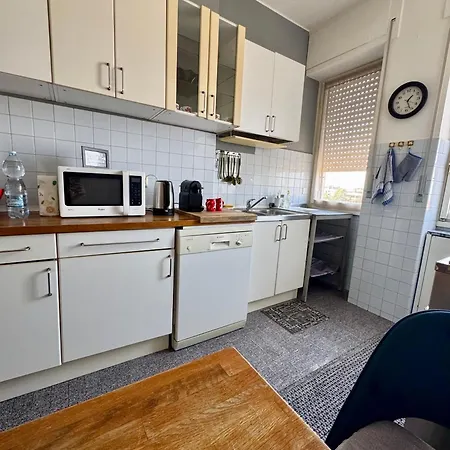 Apartamento Difronte A San Siro Milão