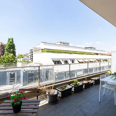 Lägenhet Rolandi Duplex With Terrace