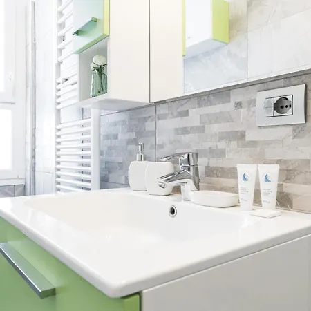Apartment Easylife - - Ortigara 22 - Porta Vittoria Milan