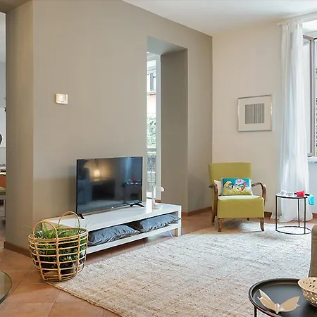 Guesthost - Corso Chic Appartement