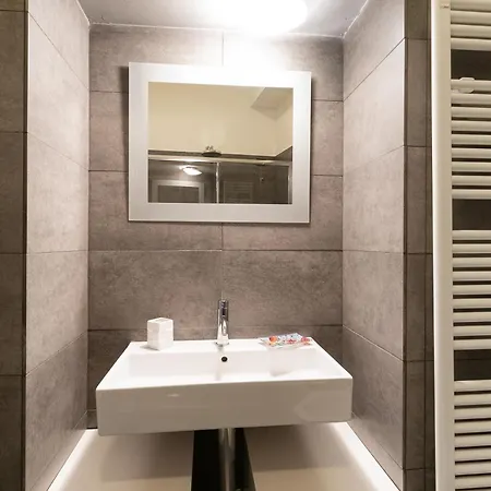 Guesthost - Cosy Comfy Milano- Sempione & Gerusalemme *