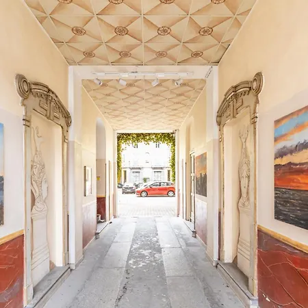 Guesthost - Bright Apt- Piazzale Loreto