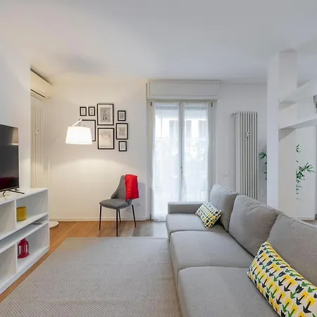 Apartamento Vigoni 3 - Wonderful Penthouse With Terrace - B Milão