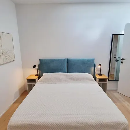 Vytalea - Trilocale Moderno Con Patio E Doppi Servizi, Vicino M4 - Modern 2-bedroom With Patio & Two Bathrooms, Near Metro M4 * Milano