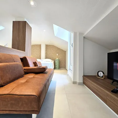 Apartman Yr - Argonne *