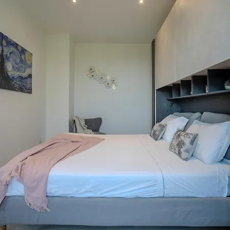 Apartman Italianflat - Urban Retreat