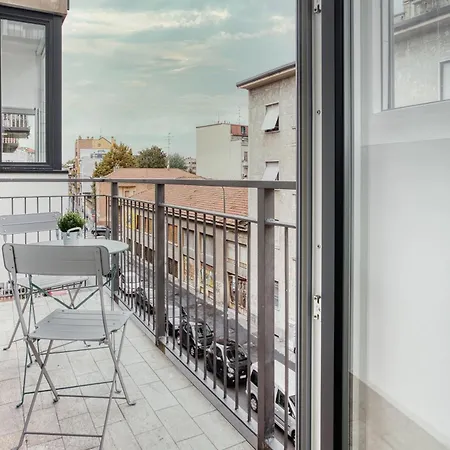 Hostmate - - Genesio -maciachini Apartament *