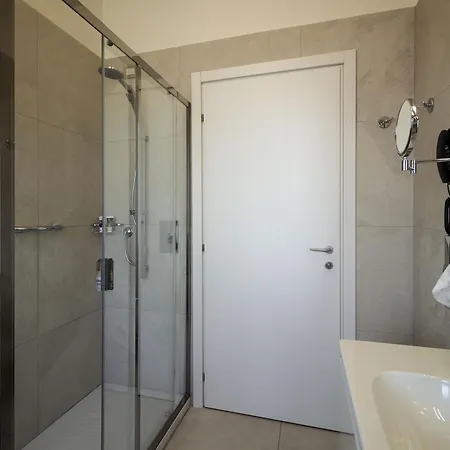 Отель Mercure Solari