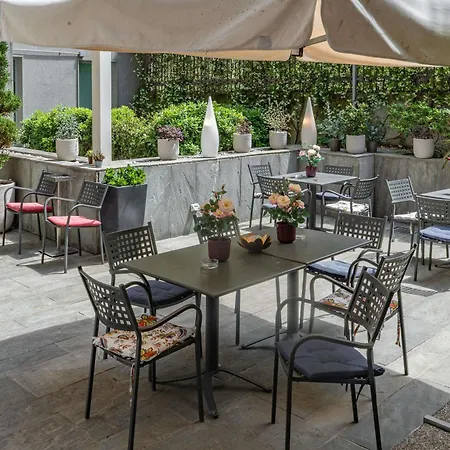 Hotel Mercure Solari Milán