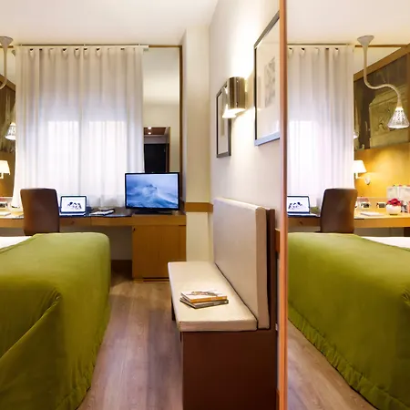 Szálloda Starhotels Tourist