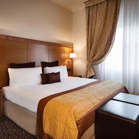 Dei Cavalieri Duomo Hotel 4*