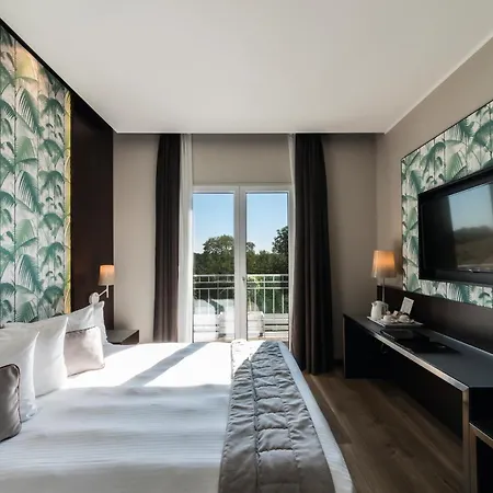 Manin Hotel 4*