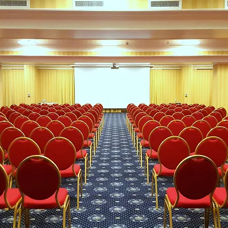 米兰万豪酒店 4*