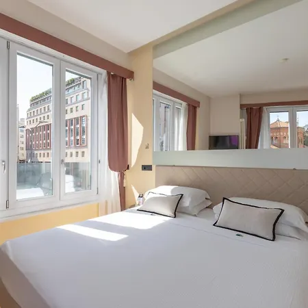 Ah - Fashion District Πανσιόν