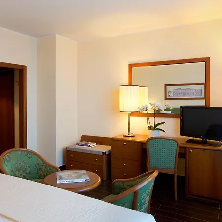 Starhotels Business Palace Отель Милан