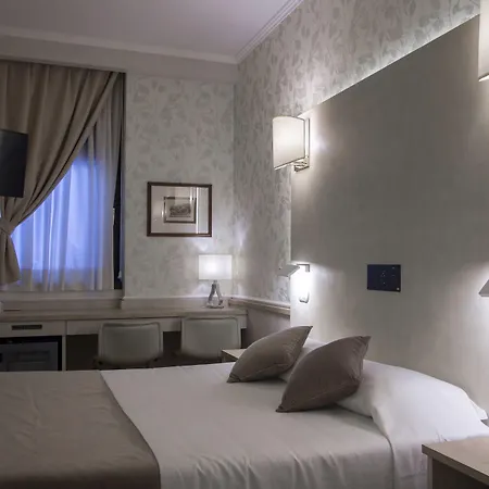 Hotel Flora