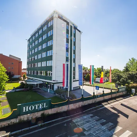 Alga Hotel Mediolan