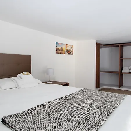 The Vertical House - Elegant Refuge On Two Floors Apartman