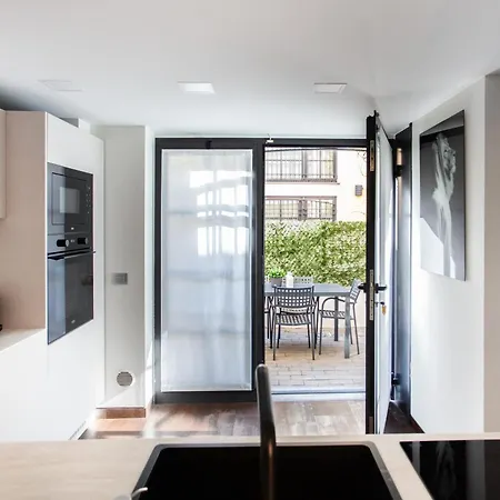 Luxury House In Pietrasanta 120 Mq ميلان