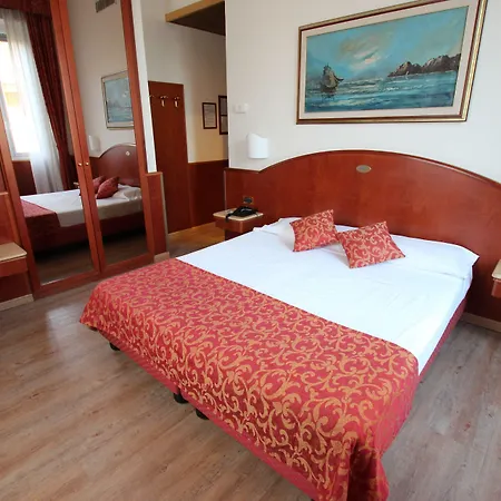 Hotel Mokinba Montebianco