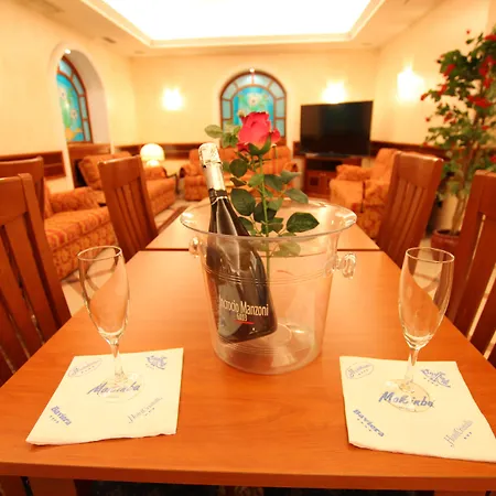 Ξενοδοχείο Mokinba Montebianco 4*