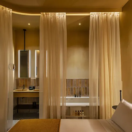 Hotel Enterprise Design & Boutique 4*