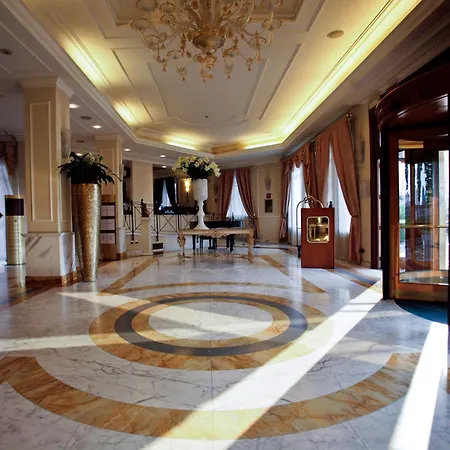 Hotel Grand Visconti Palace