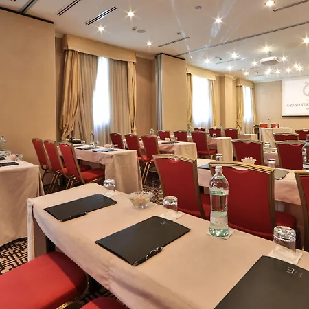 Hotel Grand Visconti Palace Milán