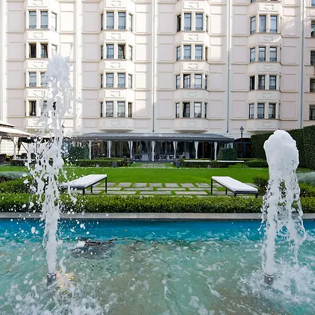 Grand Visconti Palace