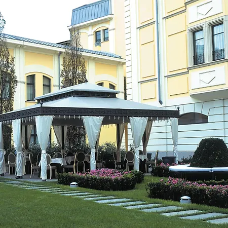 Grand Visconti Palace Hotel 4*