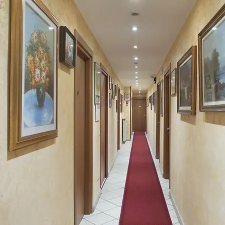 Hotel Arco Romana Milan