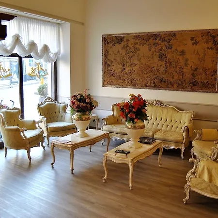 キング モキンバ ホテルズ 4*