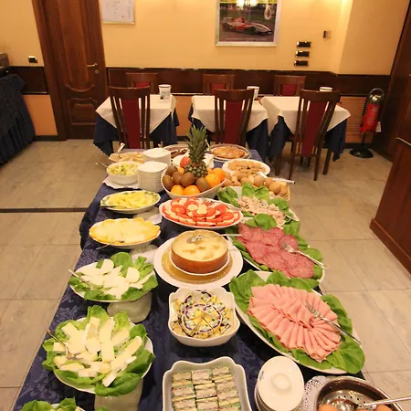 莫肯巴国王酒店 酒店 4*